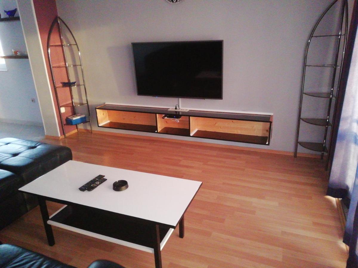Apartment Viktoria プリモシュテン エクステリア 写真