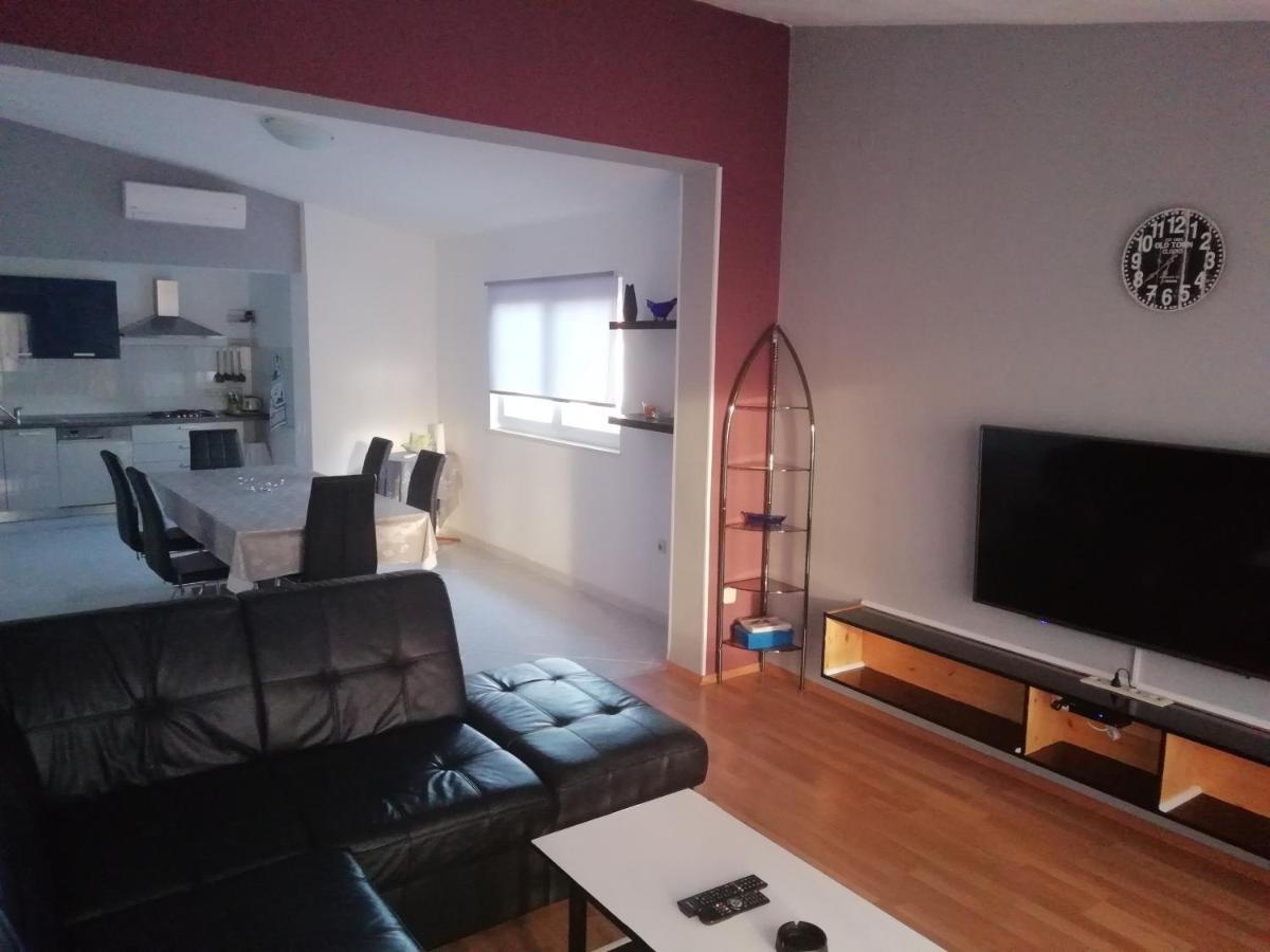 Apartment Viktoria プリモシュテン エクステリア 写真