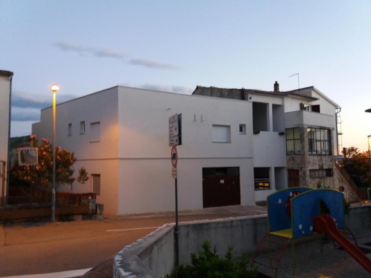 Apartment Viktoria プリモシュテン エクステリア 写真